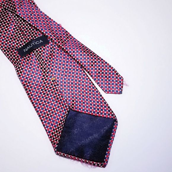 #H Nautica Mens Red Black Neck Tie From Macy's - Picture 2 of 4